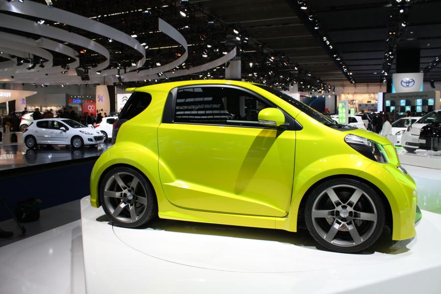  Toyota iQ Sports 2009 года  (фото 15 из 18)